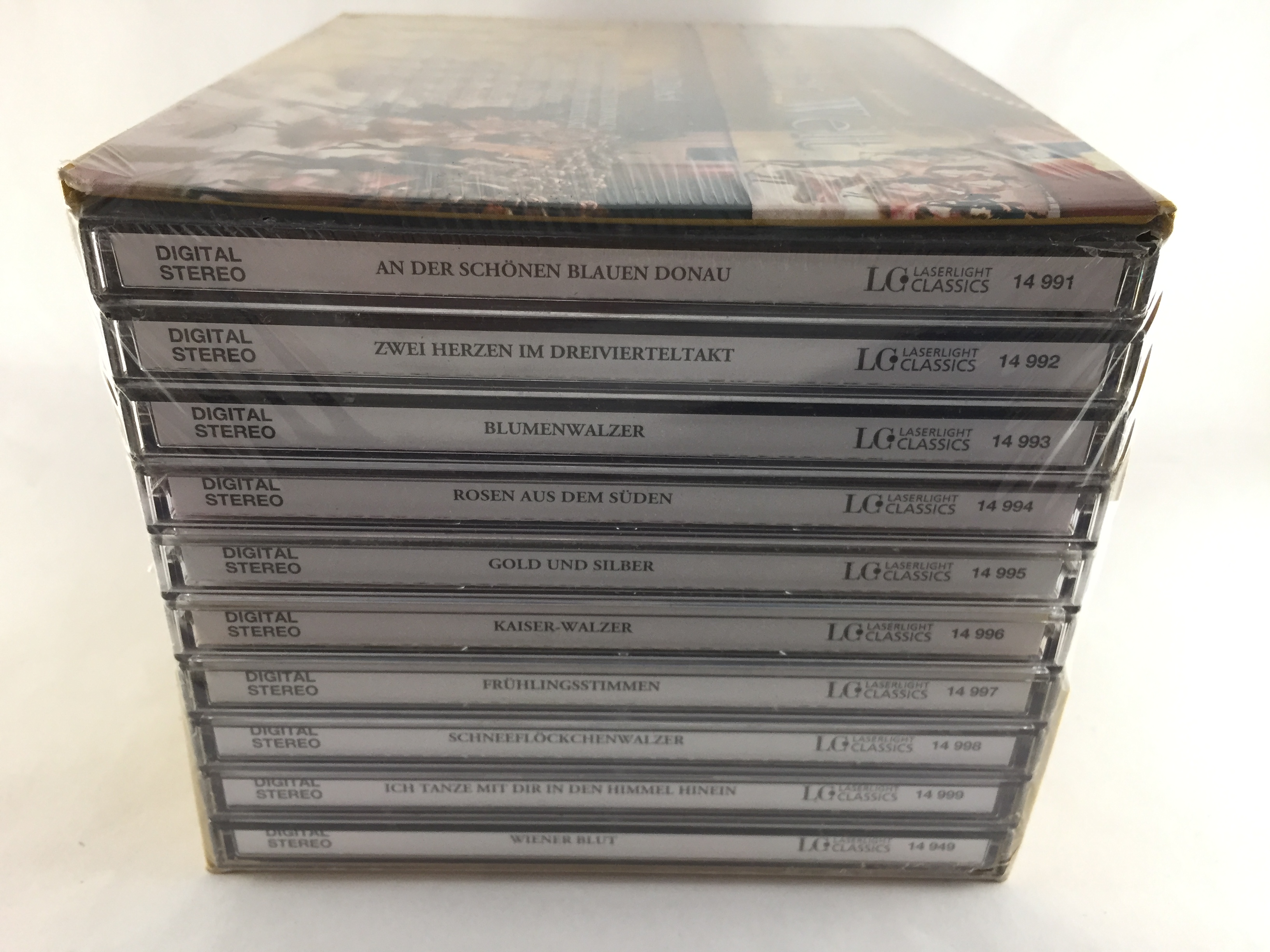 WALZER DER WELT: Waltzes - Slavné vídeňské valčíky (10CD)